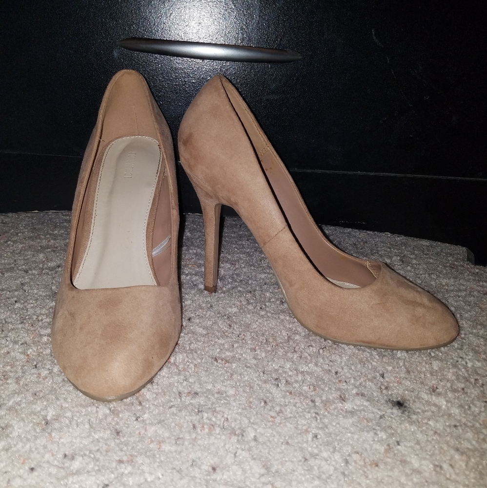 Nude Size 9.5 Forever21 Stilettos
